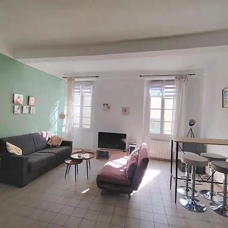 Vieux Fleurie Lägenhet *